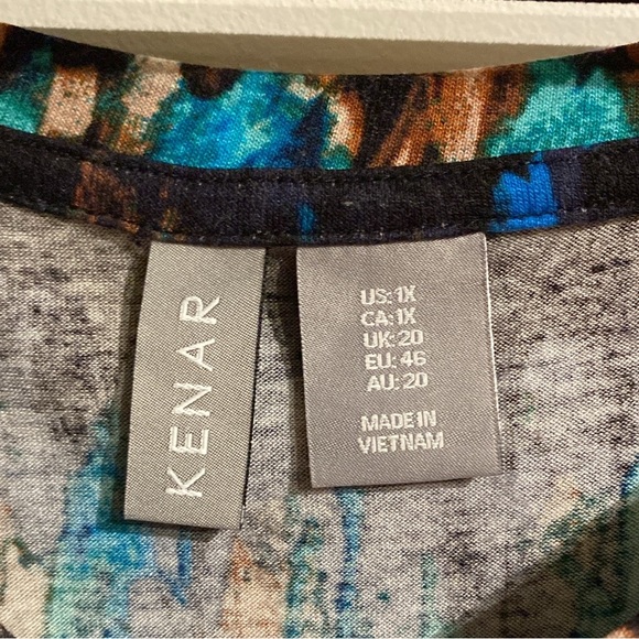 KENAR Abstract Stretchy Top!!! - Picture 3 of 6